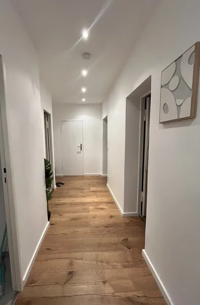 Helle 4-Zimmer-Wohnung mit Balkon im grünen Süden Berlins — photo 1